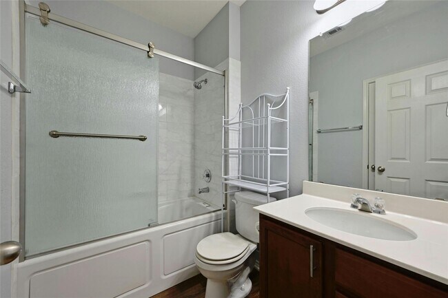 Building Photo - 451 New Bridge Dr