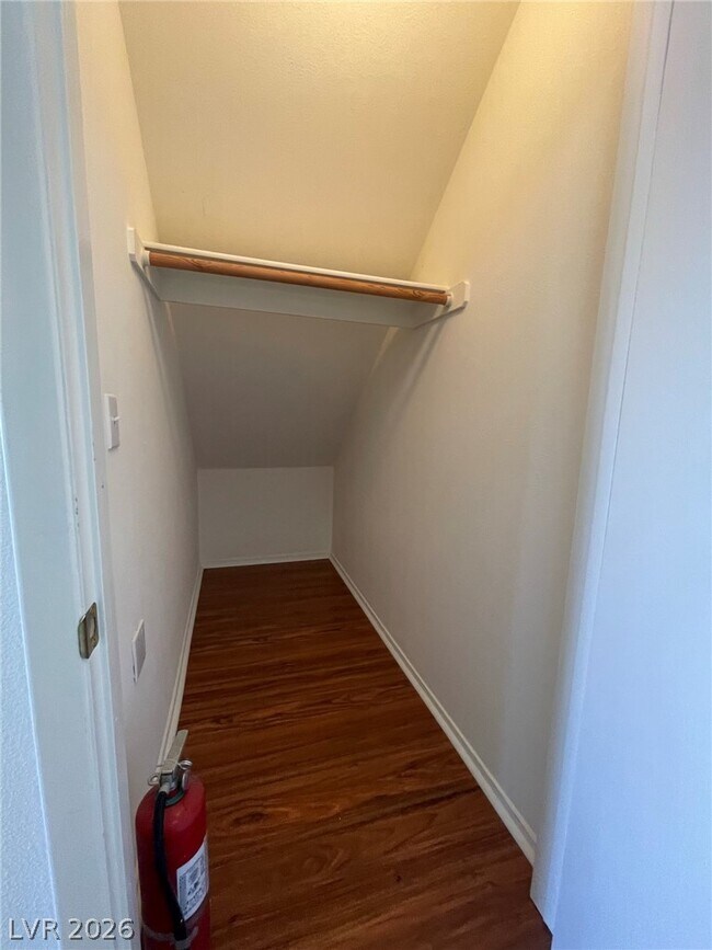 Building Photo - 9050 W Warm Springs Rd