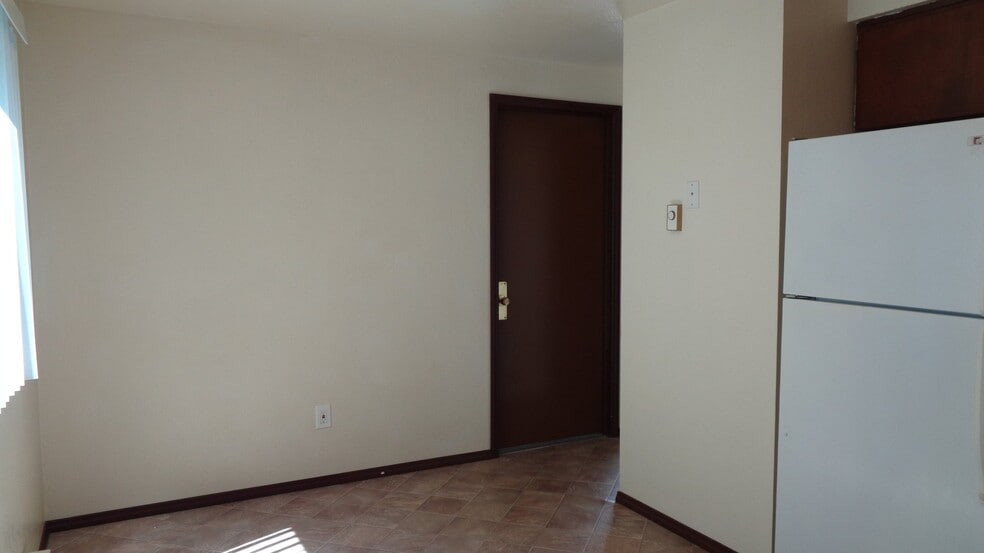 Building Photo - 6609 Cady Rd