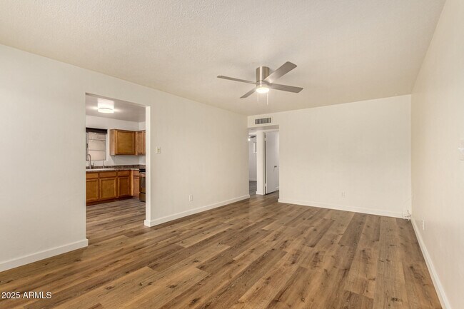 Building Photo - 3540 E Montecito Ave