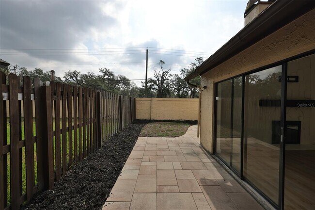 Building Photo - 13703 Sweetwater Cove Pl
