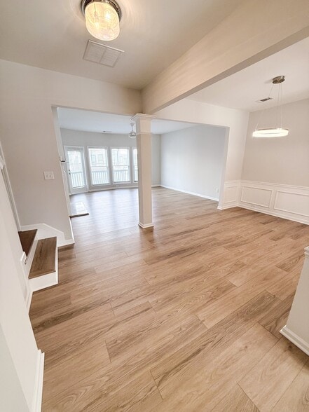 Building Photo - 3968 Boston Common St NW