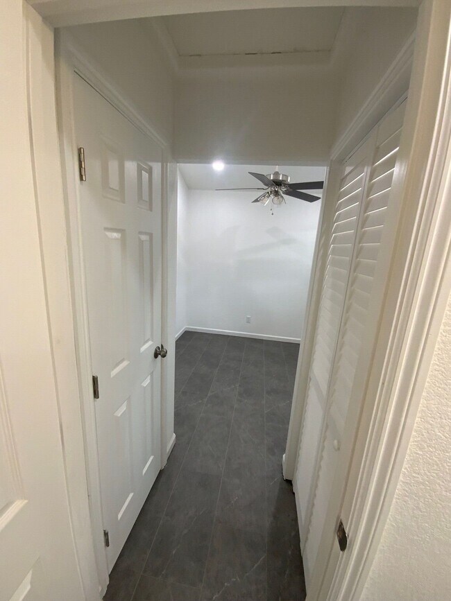 Building Photo - 1729 Bullard Ave.