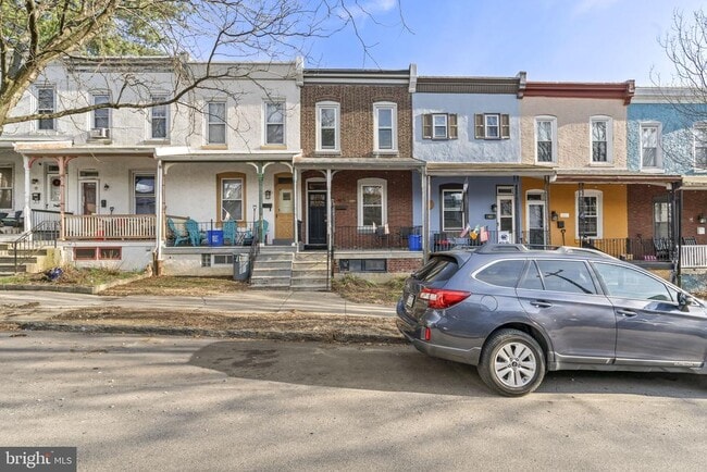 Building Photo - 465 Ripka St