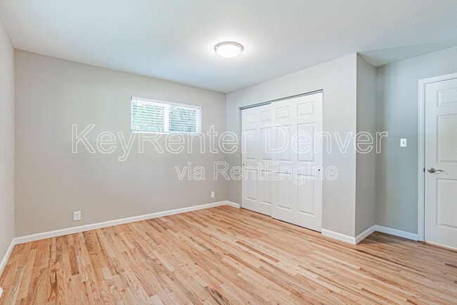 Building Photo - 3730 W Saratoga Ave