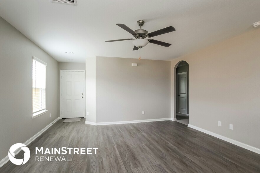 Building Photo - 26323 Michelangelo Dr