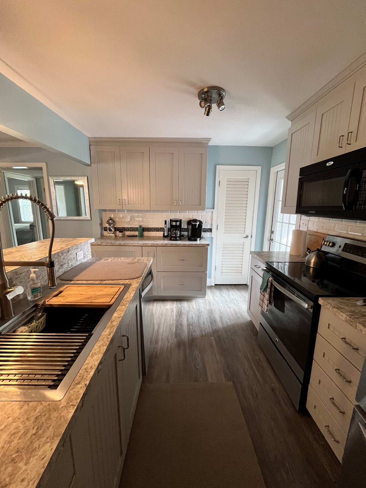 Building Photo - 144 Menendez Rd