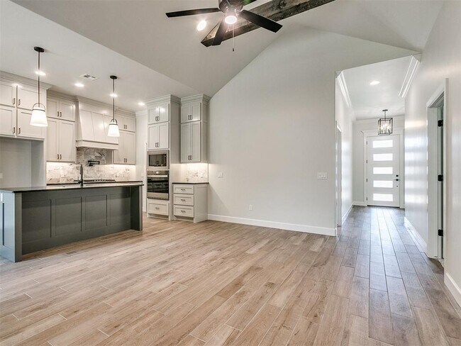 Building Photo - 2917 SW 132nd St