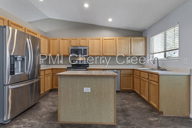 Building Photo - 21494 E Crestline Ln