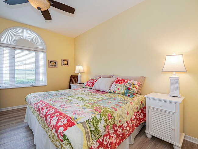 Building Photo - 5075 Harmony Cir