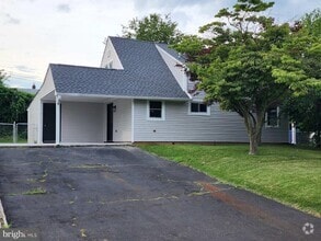 Building Photo - 85 Wildflower Rd