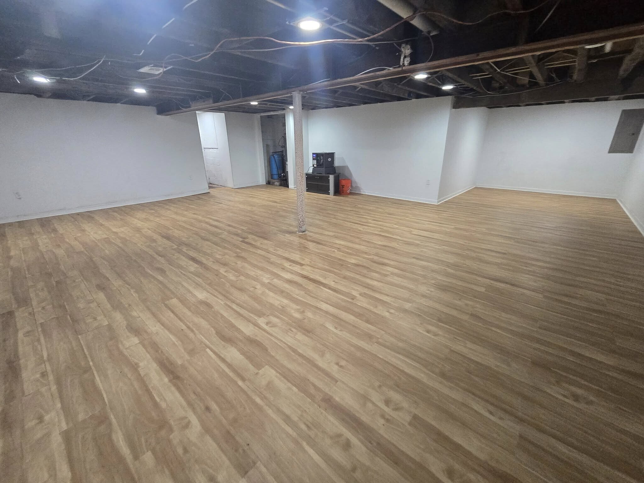 Building Photo - 7339 Green Acres Dr