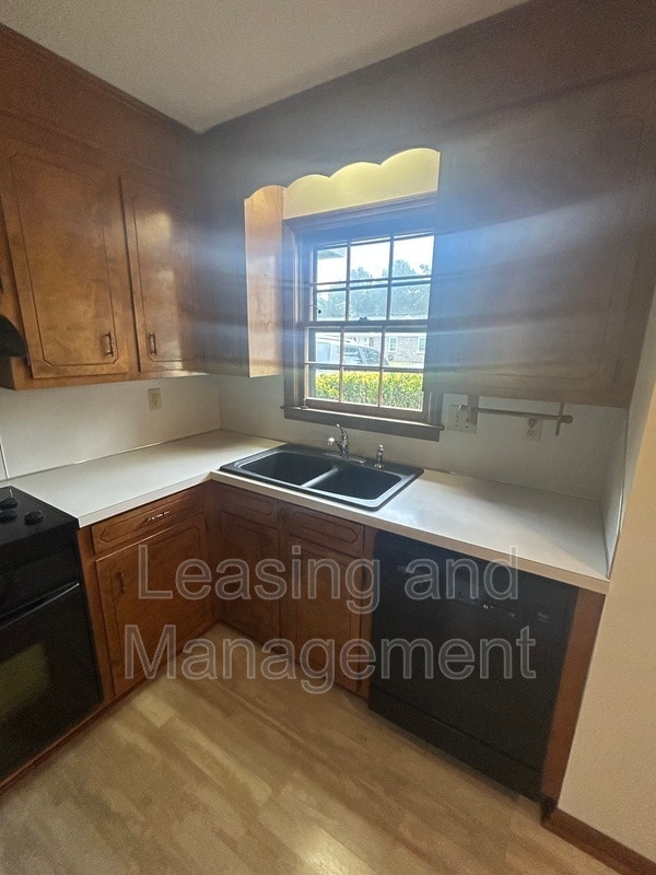 Building Photo - 7744 Rosin Dr