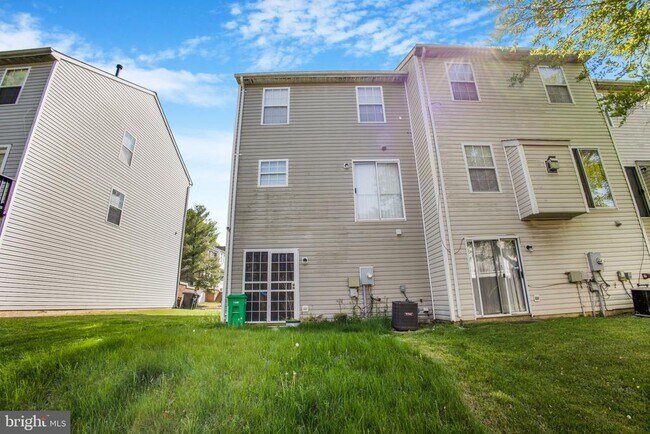 Building Photo - 9820 Berrywood Ct