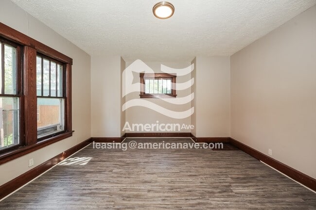 Building Photo - 128 Smith Ave NW
