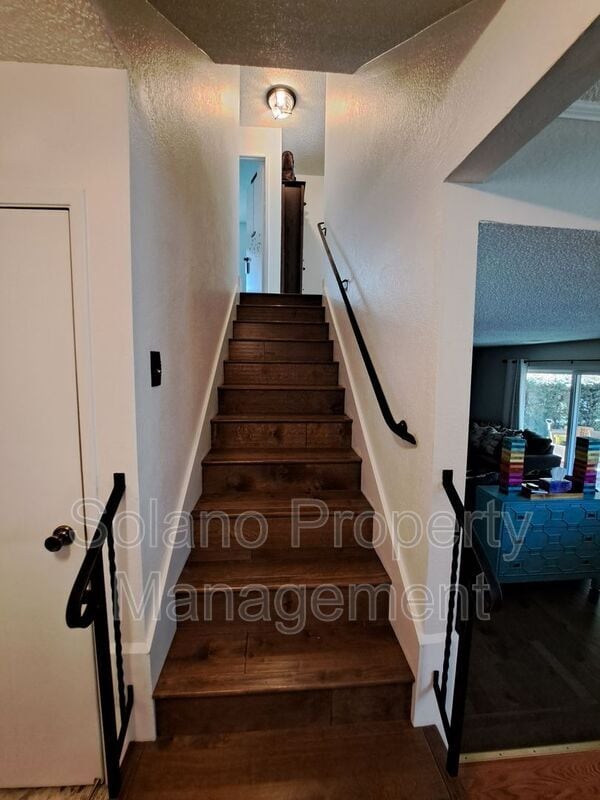 Building Photo - 110 Wayne Ct