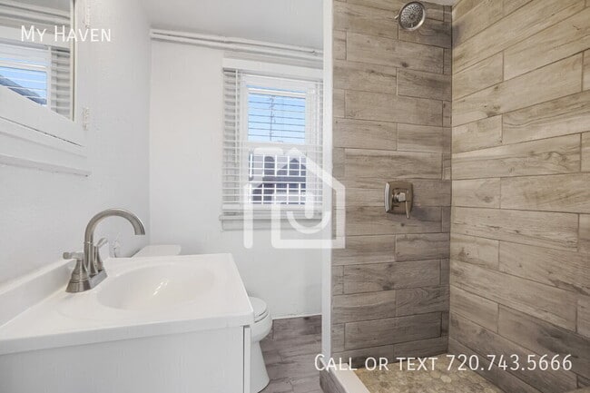 Building Photo - 7015 W 38th Ave