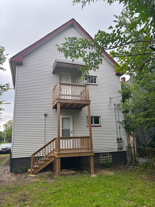Building Photo - 3514 E 118th St