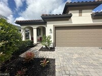 Building Photo - 11600 Golden Oak Terrace