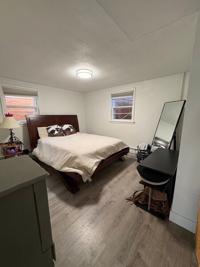 Building Photo - 514 Avenue D