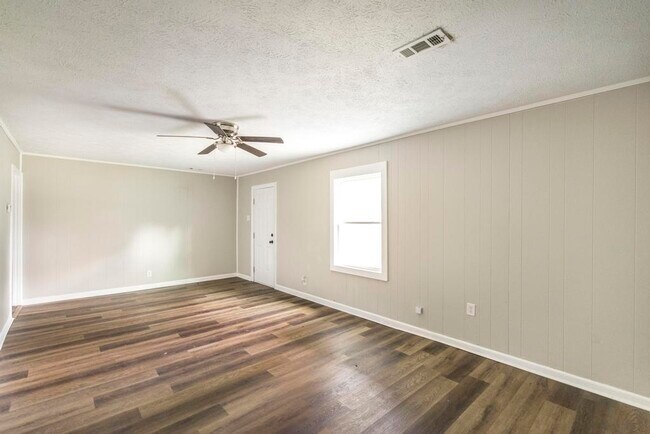 Building Photo - 1140 Schley St