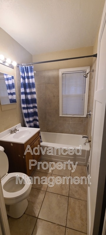 Building Photo - 4740 N 22nd St