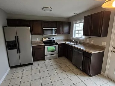 Building Photo - 134 Amanda Ln