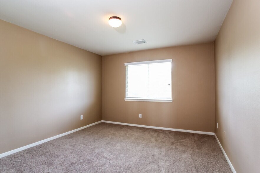 Building Photo - 9702 Winter Bloom Ln