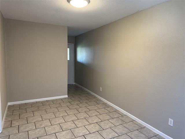 Building Photo - 304 Burgett St