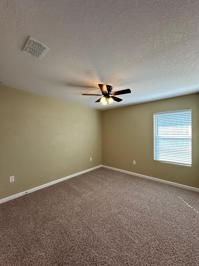 Building Photo - 3998 Whitetail Ln