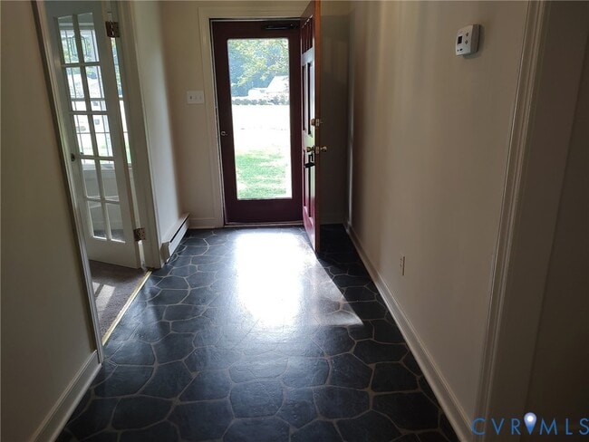 Building Photo - 9192 Blakewood Dr