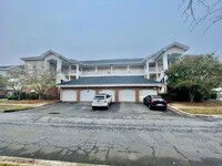 Building Photo - Stunning 2 Bedroom, 2 bath condo located i...