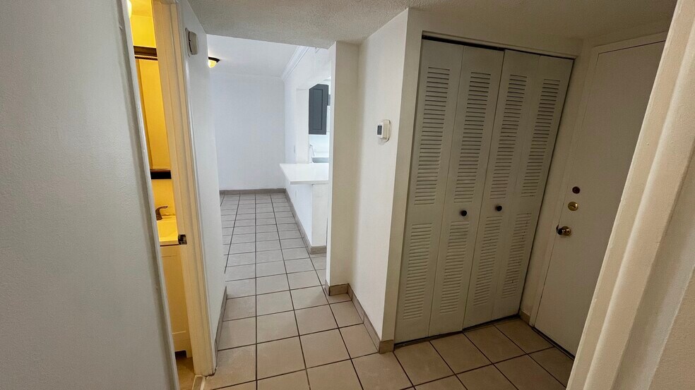 Building Photo - 7735 SW 86th St