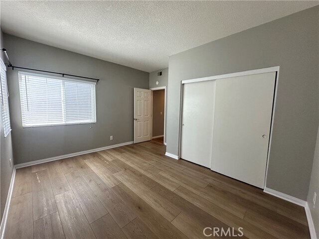 Building Photo - 24482 Lantern Hill Dr