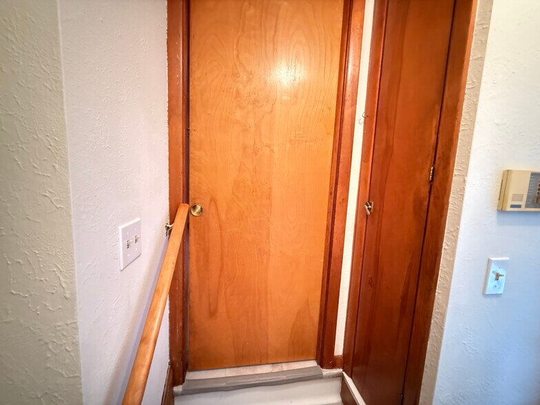 Building Photo - 4820 Green Rd