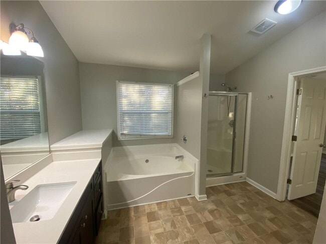 Building Photo - 2922 Briaroak Dr