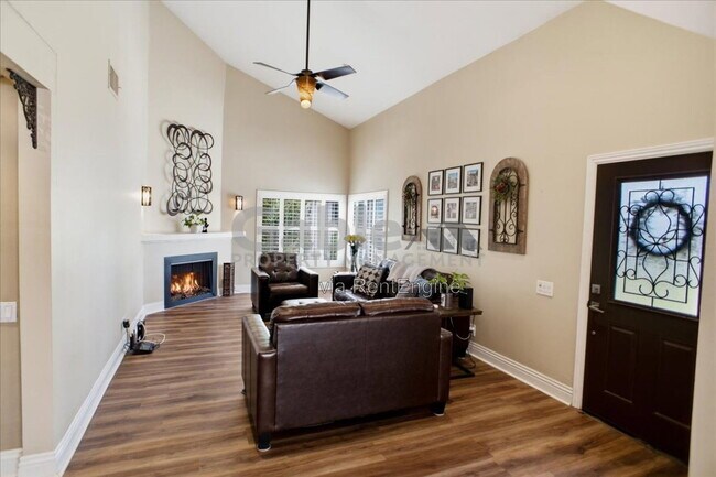 Building Photo - 24309 W Venturi Dr