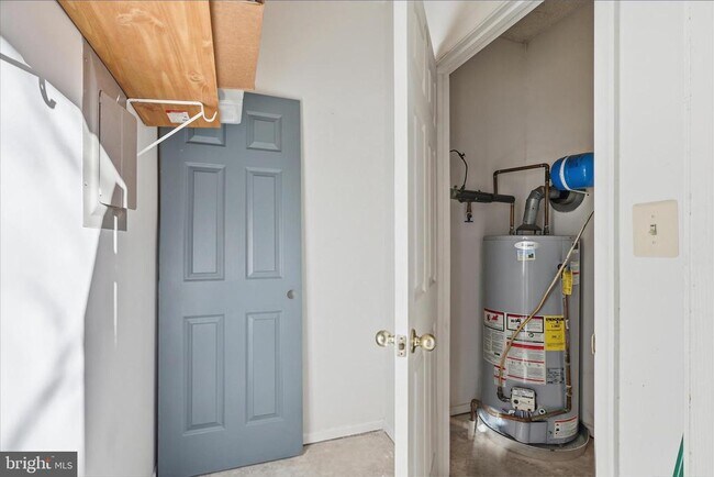 Building Photo - 14317 Climbing Rose Way