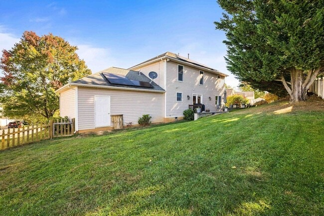 Building Photo - 1141 Decca Dr