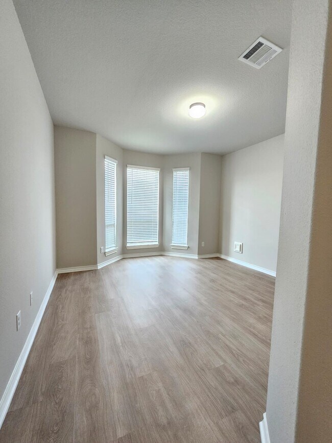 Building Photo - 3618 Diamond Creek Dr