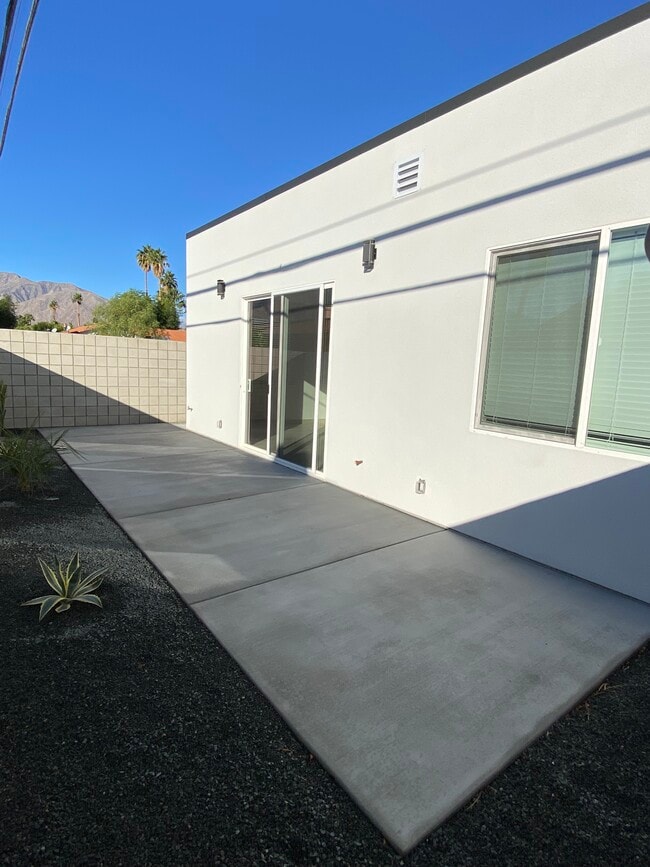 Building Photo - 3155-3152 E San Juan Rd