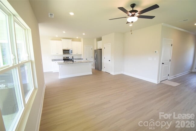 Building Photo - 3519 Narrow Ln