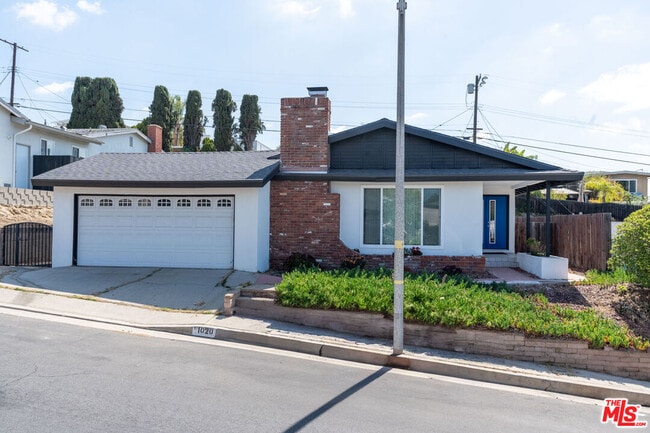 Building Photo - 1020 Larker Ave