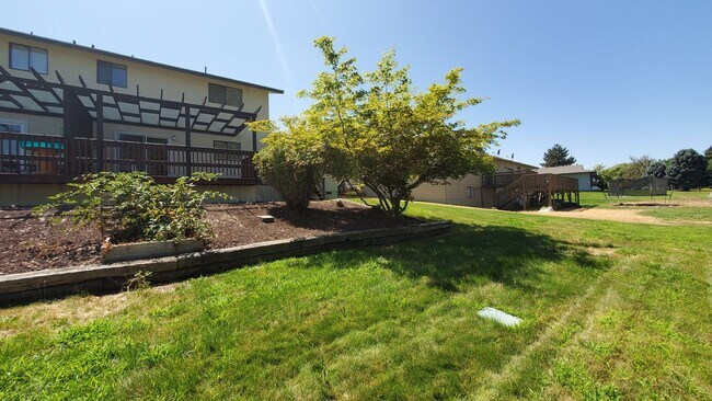 Building Photo - 370817