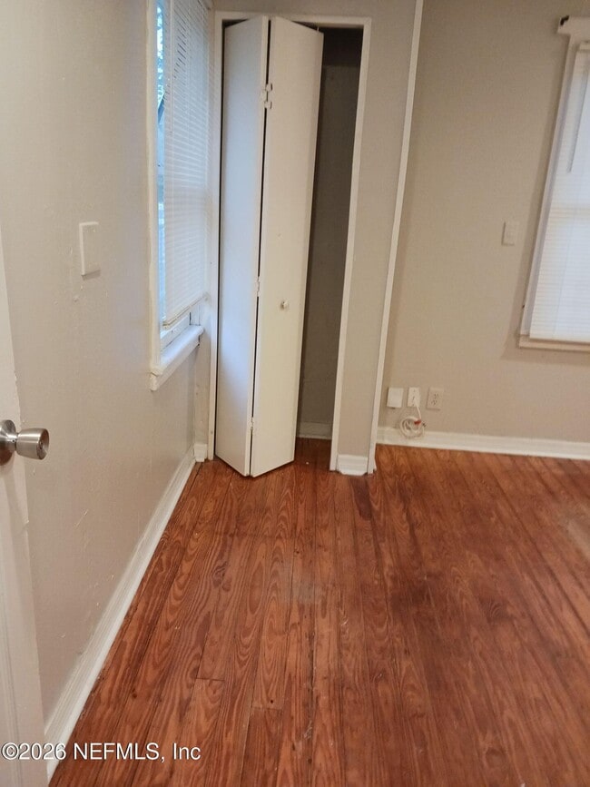 Building Photo - 1037 Detroit St