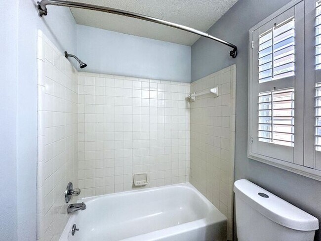 Building Photo - 1474 Wood Trail Cir