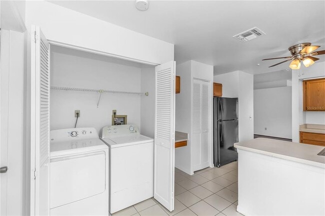 Building Photo - 5831 Plumtree Ct