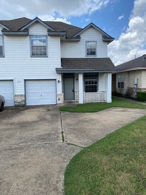 Primary Photo - Well maintained duplex