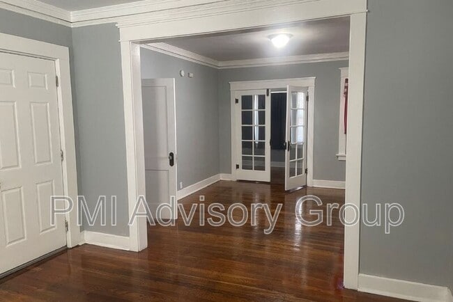 Building Photo - 509 SW 5th St