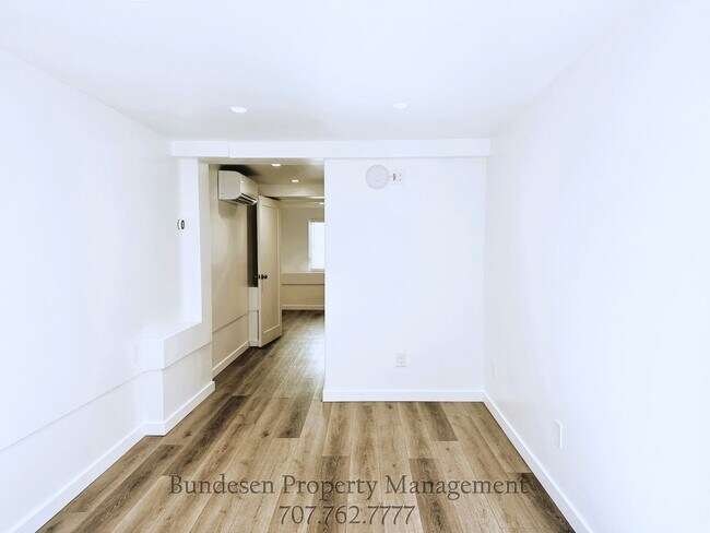 Building Photo - 134 Howard St